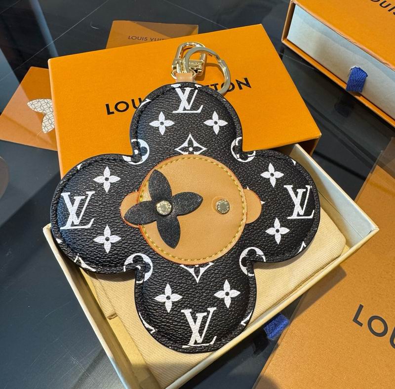LV keyring m01